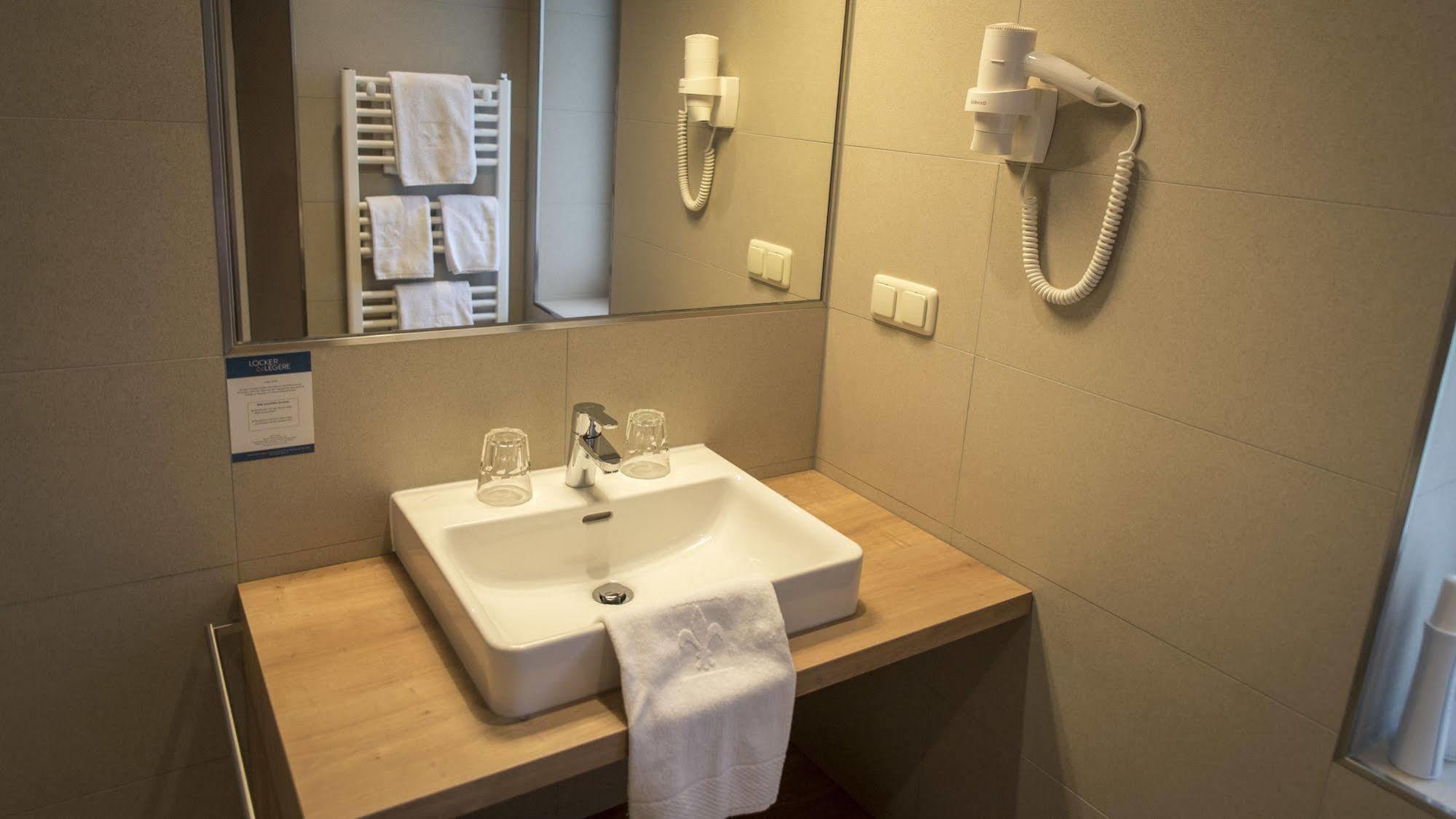 סנט רופרכט אן דר ראב Hotel Locker & Legere מראה חיצוני תמונה